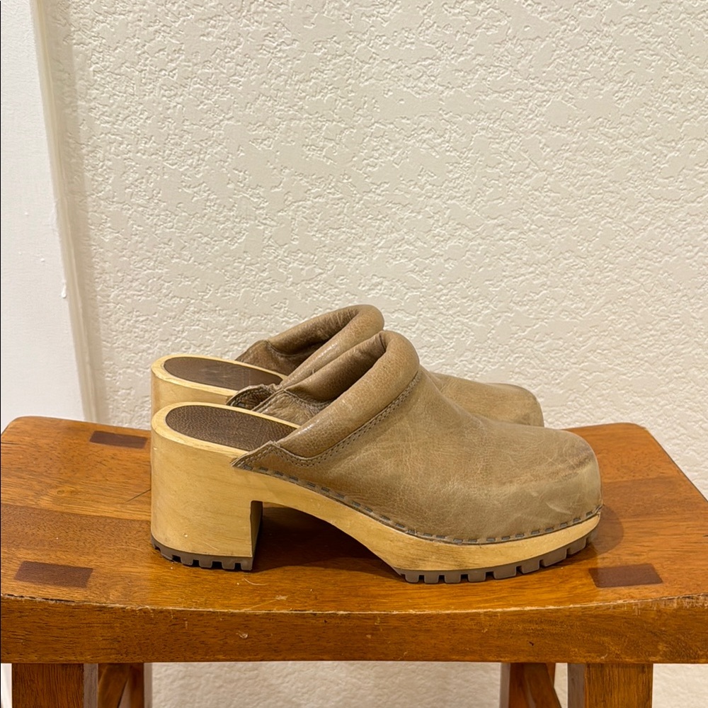 MIA Tan Leather Clogs